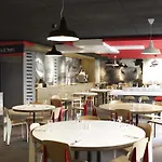 Hotel Ibis Lausanne 2*