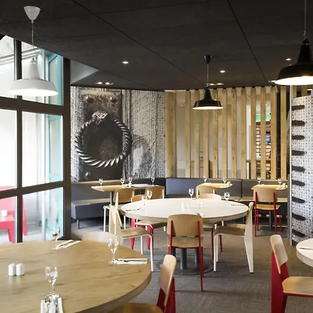 Ibis Lausanne Hotel 2*