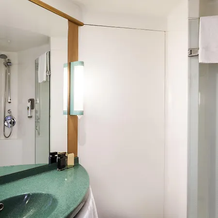 Ibis Lausanne Szálloda Crissier