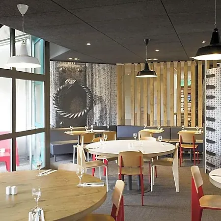 Ibis Lausanne Szálloda Crissier