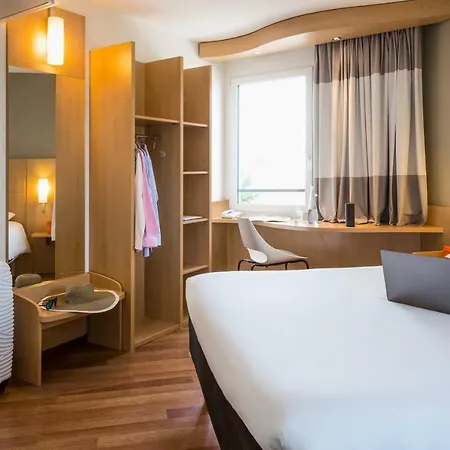 Ibis Lausanne Szálloda Crissier