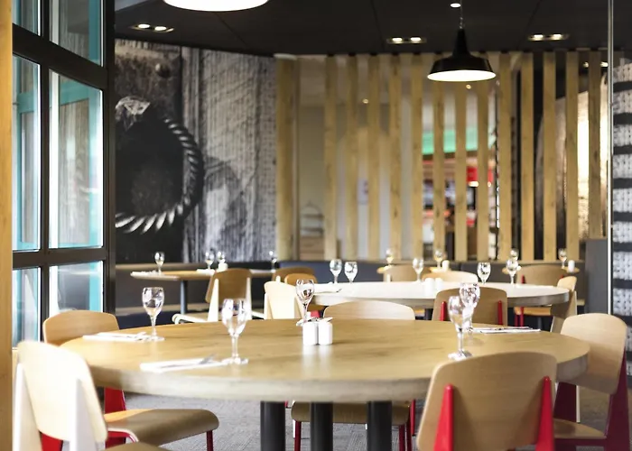 Ibis Lausanne Hotel 2*