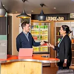 Ibis Lausanne Hotel 2*