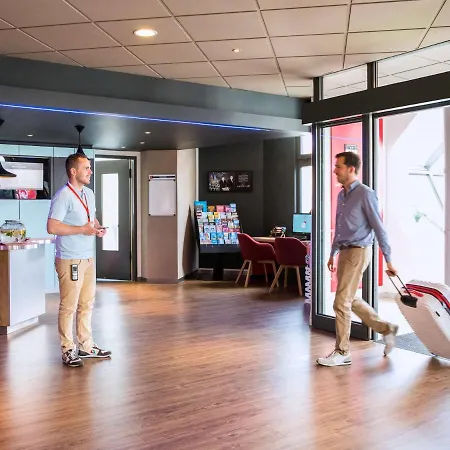 Ibis Lausanne Otel 2*