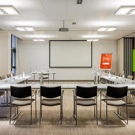 Ibis Lausanne 2*