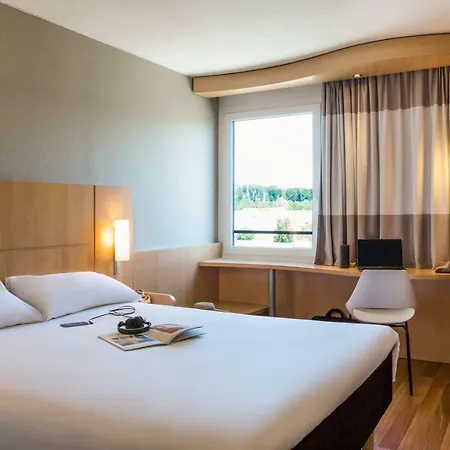 Otel Ibis Lausanne 2*