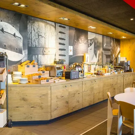 Ibis Lausanne 2*